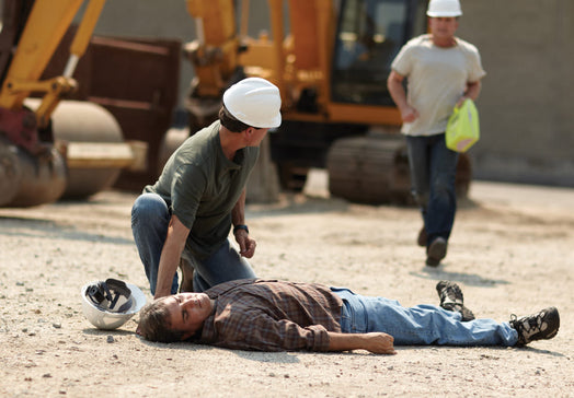 AED auf der Baustelle: Jedes Gewerk profitiert!